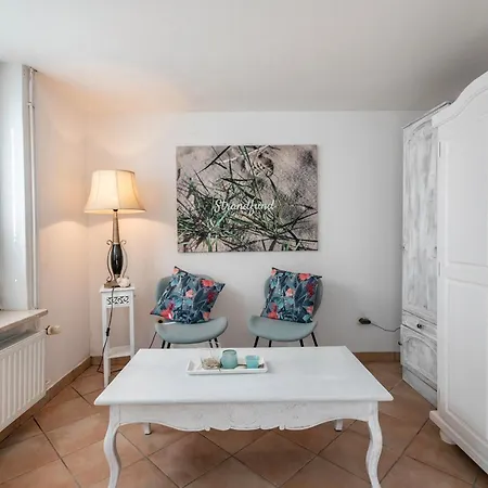 Daire Von Osten Burg (Dithmarschen)